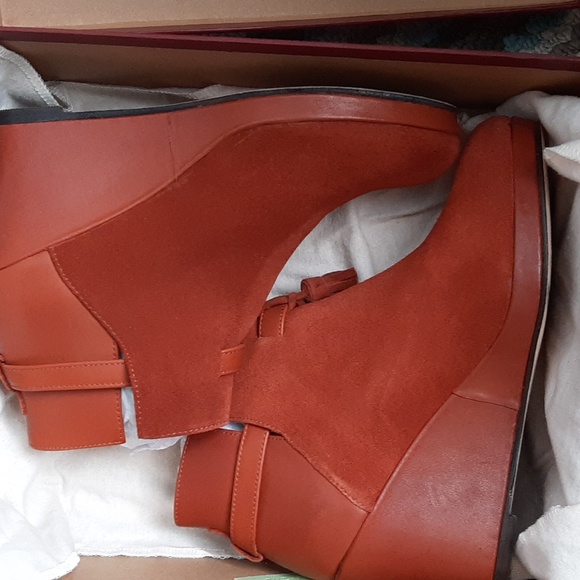 Wolverine 1000 Mile Socialite Demi Wedge Boots (For Women) 8770D-02-size-7.5-M - Picture 5 of 5